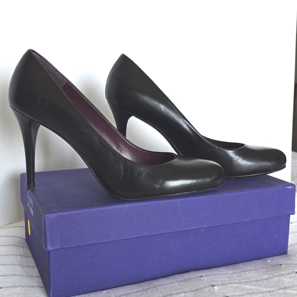 Stuart Weitzman black pumps